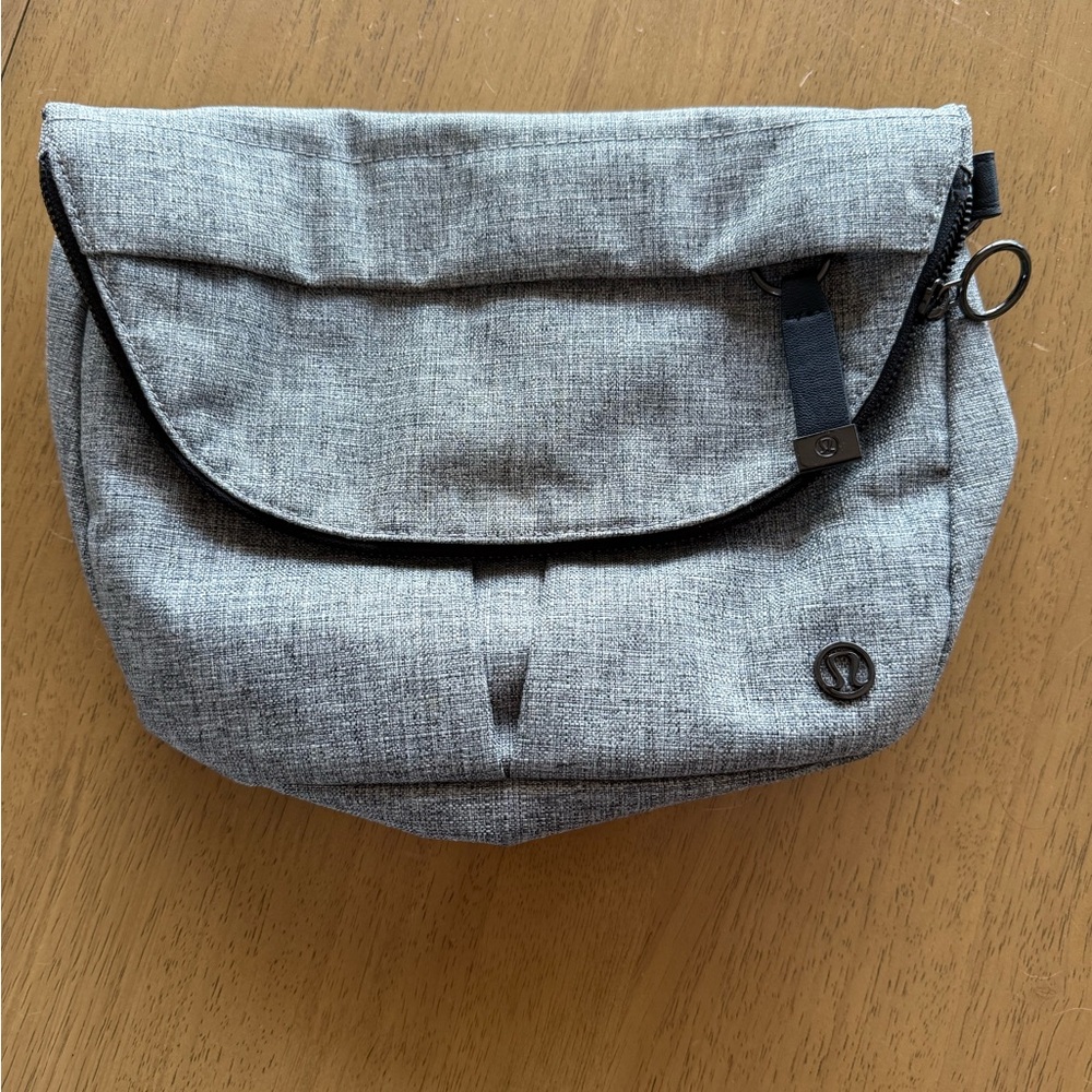 lululemon athletica Gray Heather Crossbody Belt Bag